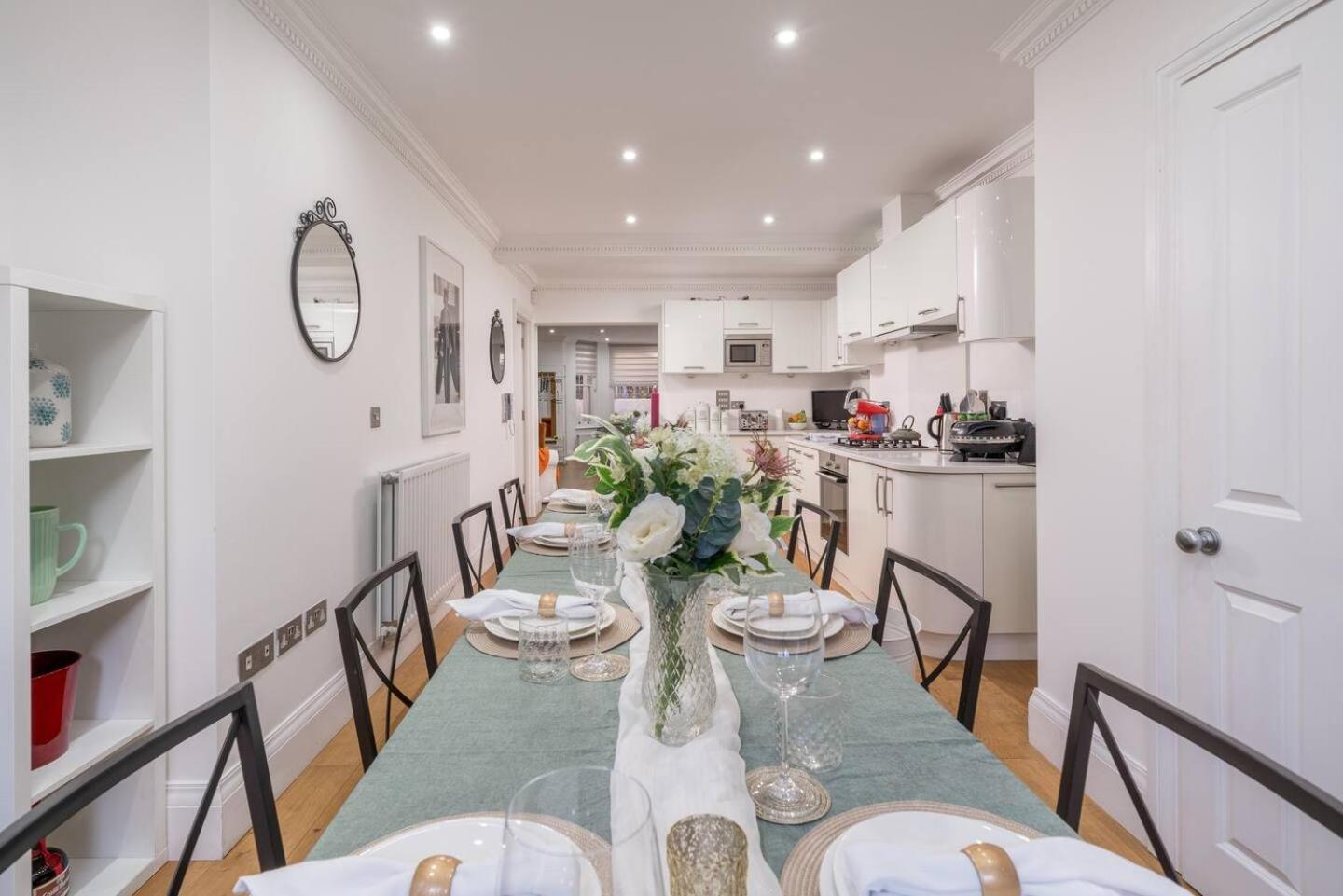 Niru Experience Luxury Boutique Garden 2Bd 2Ba Apartment London Bagian luar foto